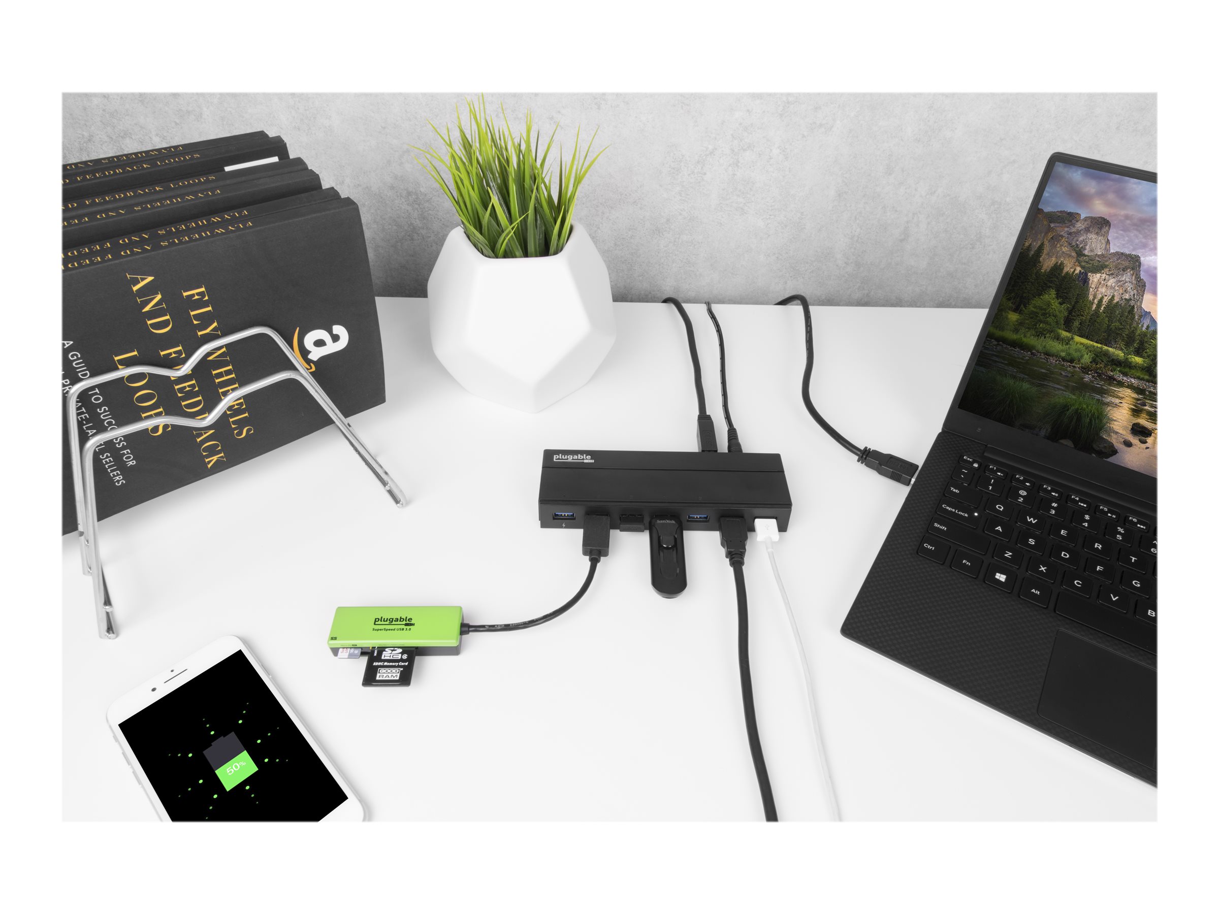 USB3-HUB7C | PLUGABLE