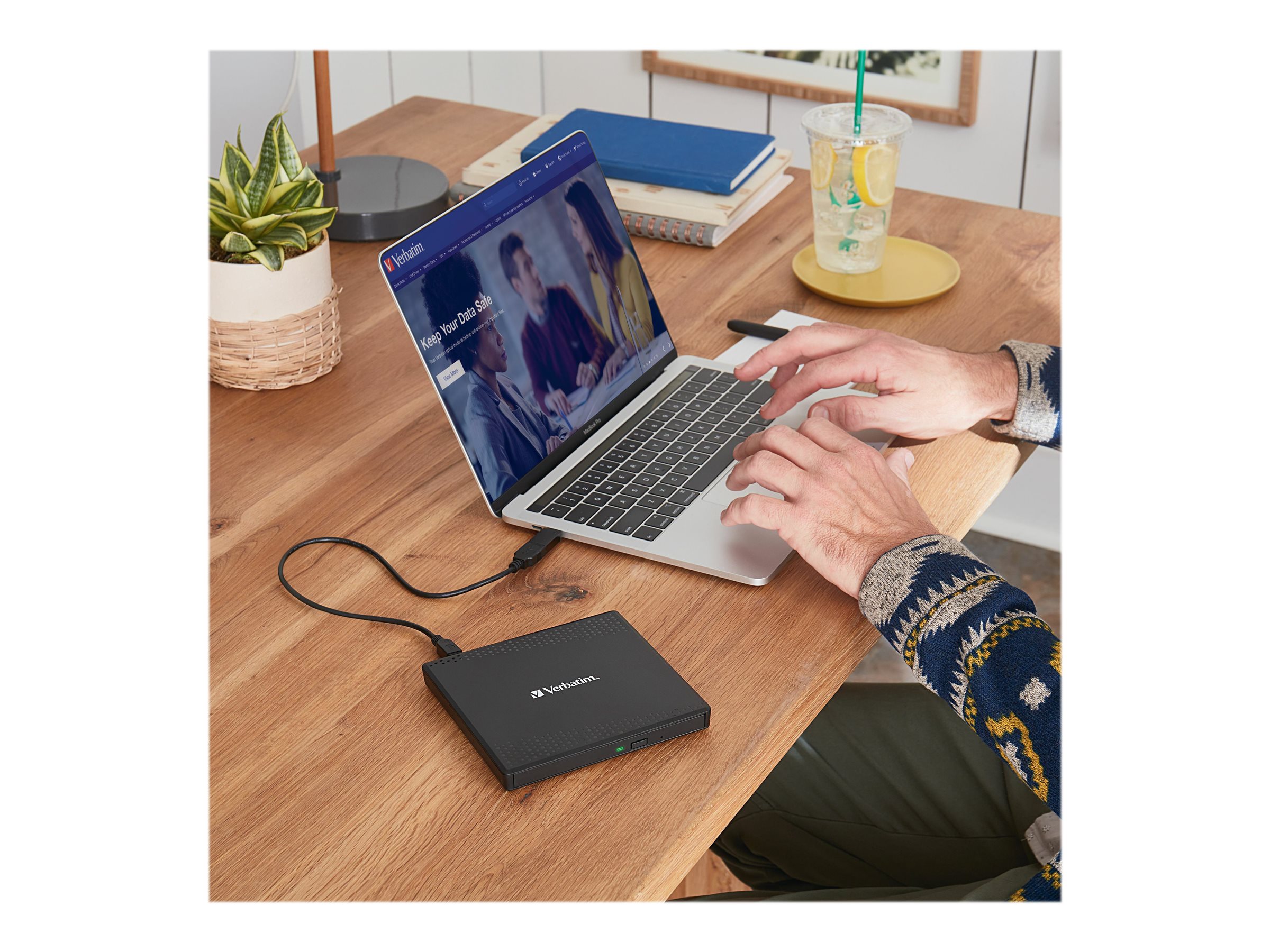 Verbatim External CD/DVD Writer 71123